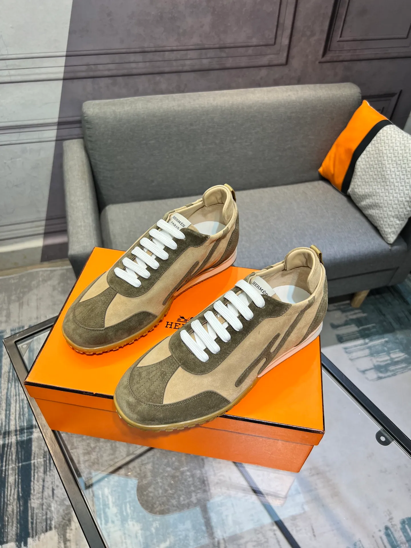 Men's shoes 💰700 [HERMES] Hermès - High-end quality original order 🔍🔍 - Upper: 🔝 cowhide suede splicing design - Inner lining: imported mixed sheepskin - Outsole: TPR foam · Rubber: two-color combined molding outsole - Super high quality control · Fine workmanship: highlighted (high-end, luxury, grade) -Size: 38-44 (45, 46, can be customized)